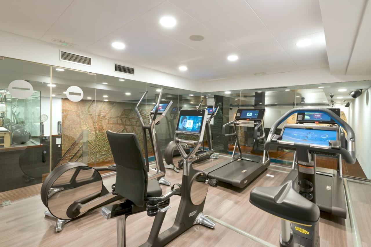 Hotel Miguel Angel Madrid Exteriör bild The gym at the hotel