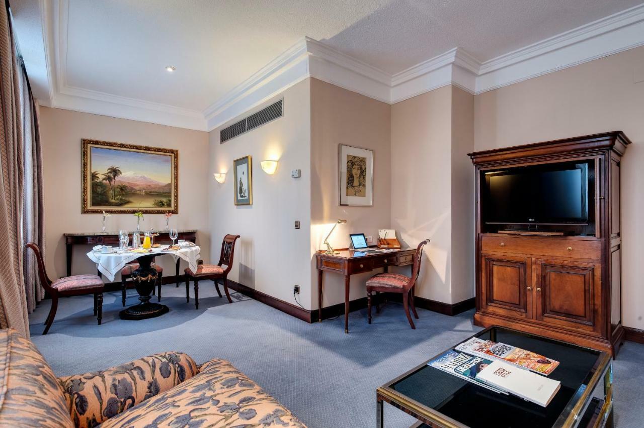 Hotel Miguel Angel Madrid Exteriör bild A suite at the hotel