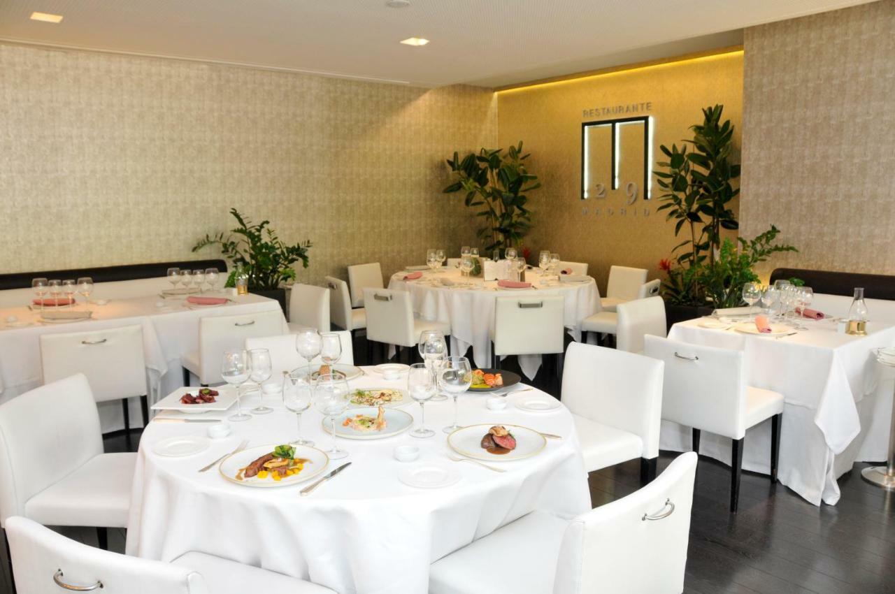 Hotel Miguel Angel Madrid Exteriör bild Restaurant "Le Celler"